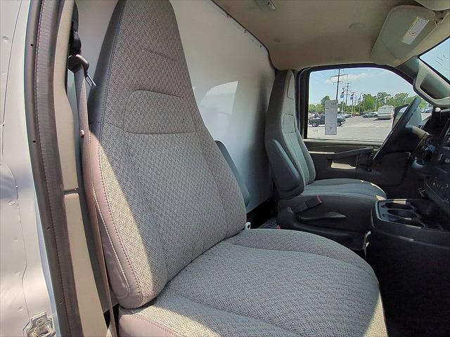 2025 Chevrolet Express Cutaway Work Van