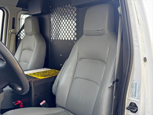 2010 Ford E-350 Super Duty Commercial