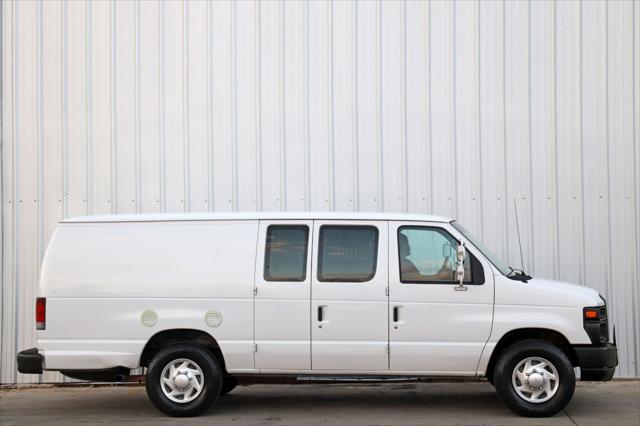 2010 Ford E-350 Super Duty Commercial