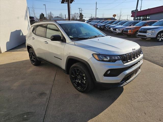2025 Jeep Compass COMPASS LATITUDE 4X4