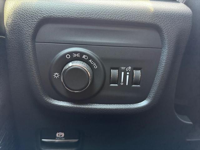 2025 Jeep Grand Cherokee GRAND CHEROKEE L LAREDO 4X2