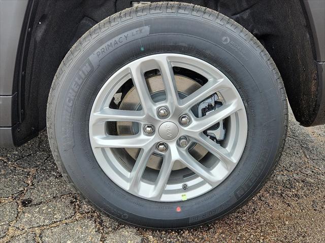 2025 Jeep Grand Cherokee GRAND CHEROKEE L LAREDO 4X2