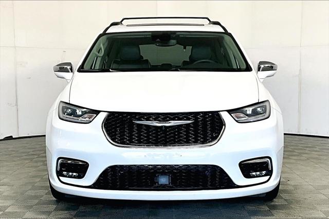 Used 2022 Chrysler Pacifica For Sale in Olive Branch, MS