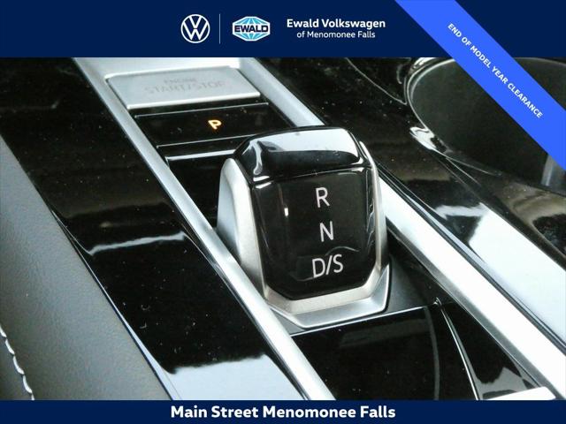 2025 Volkswagen Atlas Cross Sport 2.0T SE w/Technology