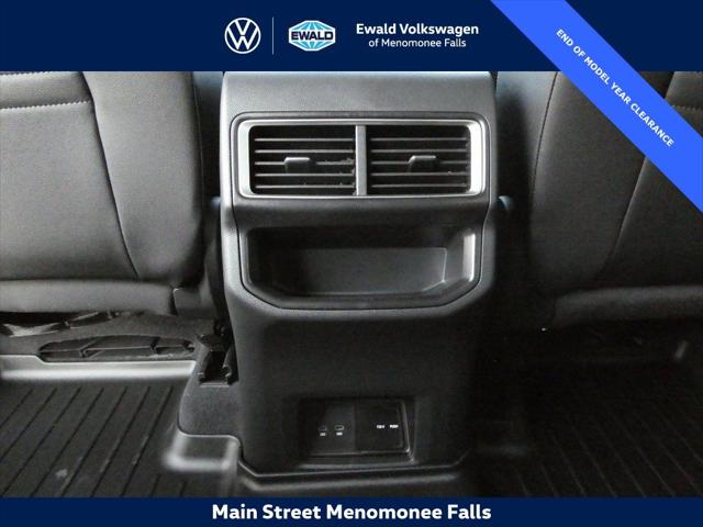 2025 Volkswagen Atlas Cross Sport 2.0T SE w/Technology