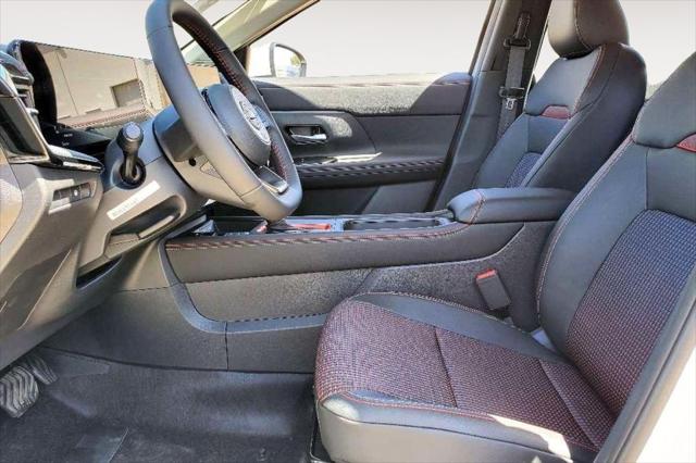 2025 Nissan Kicks SR Intelligent AWD