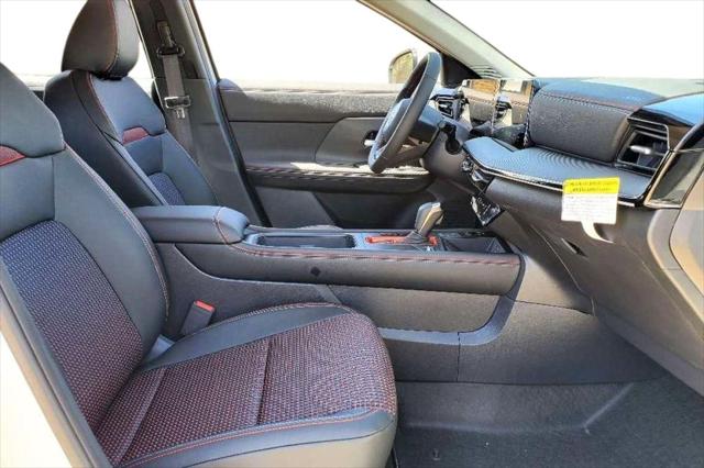 2025 Nissan Kicks SR Intelligent AWD