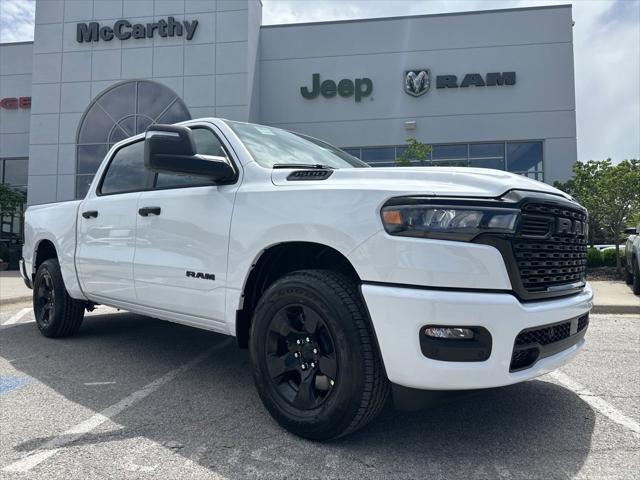 2025 RAM Ram 1500 RAM 1500 TRADESMAN CREW CAB 4X4 57 BOX