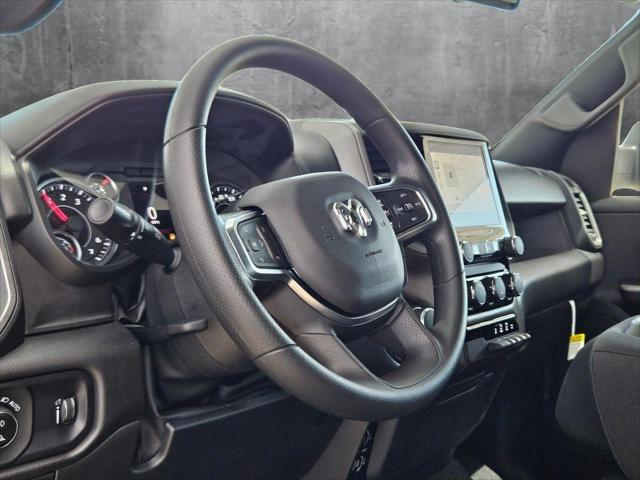2025 RAM Ram 1500 RAM 1500 TRADESMAN QUAD CAB 4X2 64 BOX