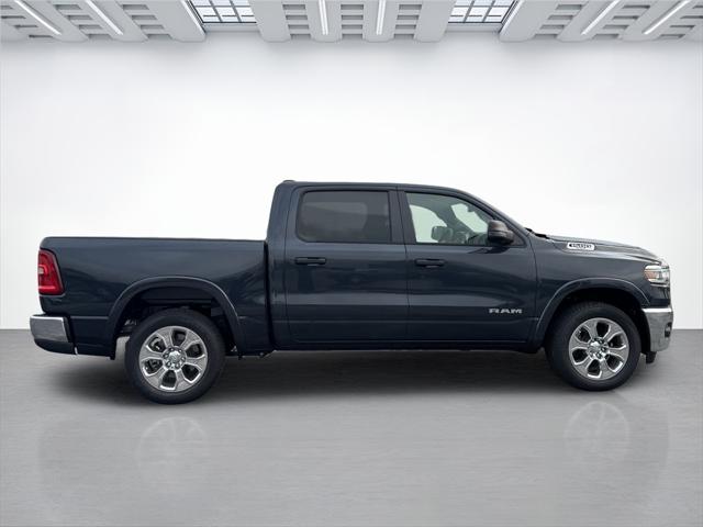 2025 RAM Ram 1500 RAM 1500 LONE STAR CREW CAB 4X2 57 BOX