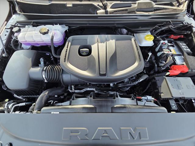2025 RAM Ram 1500 RAM 1500 BIG HORN CREW CAB 4X4 64 BOX