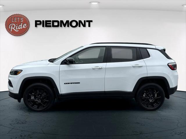 2025 Jeep Compass COMPASS LATITUDE 4X4