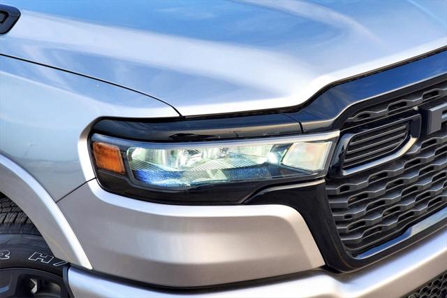 2025 RAM Ram 1500 RAM 1500 LONE STAR CREW CAB 4X4 57 BOX