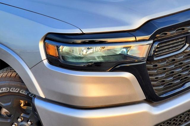 2025 RAM Ram 1500 RAM 1500 LONE STAR CREW CAB 4X4 57 BOX