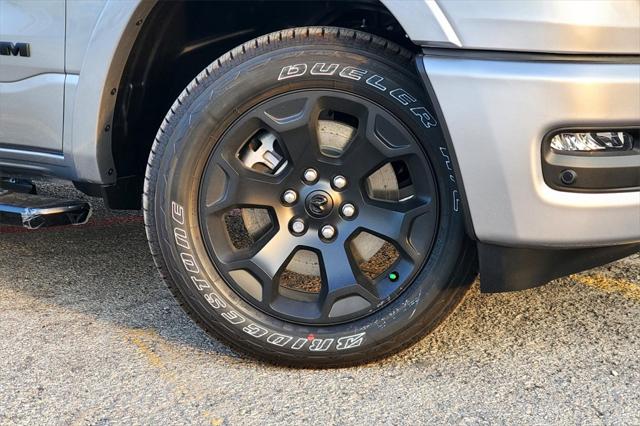 2025 RAM Ram 1500 RAM 1500 LONE STAR CREW CAB 4X4 57 BOX