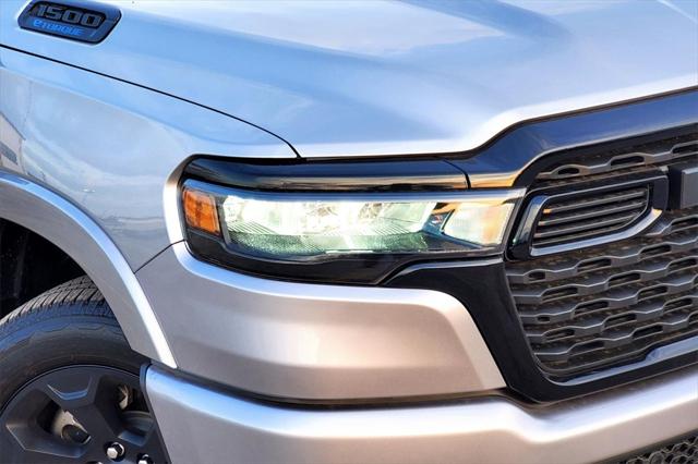 2025 RAM Ram 1500 RAM 1500 LONE STAR CREW CAB 4X4 57 BOX