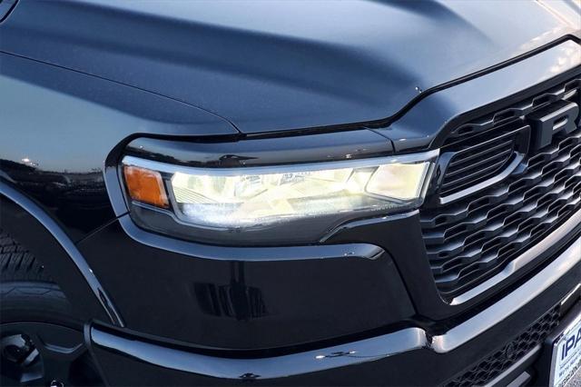 2025 RAM Ram 1500 RAM 1500 LONE STAR CREW CAB 4X4 57 BOX