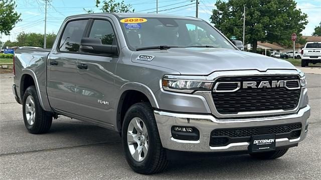 2025 RAM Ram 1500 RAM 1500 BIG HORN CREW CAB 4X4 57 BOX