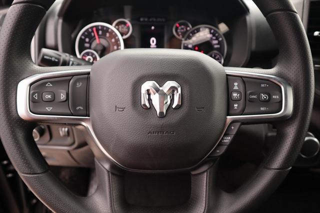 2025 RAM Ram 1500 RAM 1500 TRADESMAN QUAD CAB 4X2 64 BOX