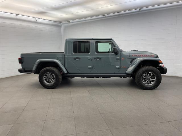 2025 Jeep Gladiator GLADIATOR MOJAVE X 4X4