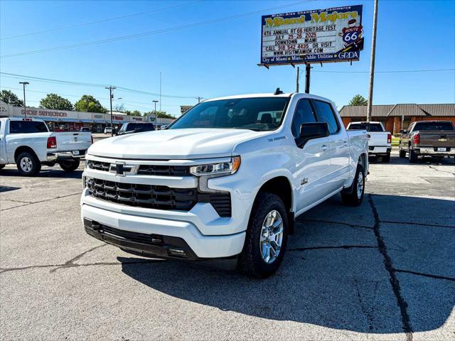 2022 Chevrolet Silverado 1500 4WD Crew Cab Short Bed RST