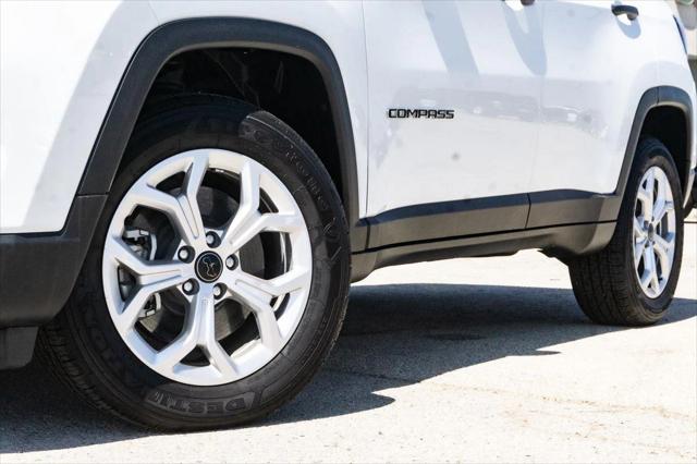 2025 Jeep Compass COMPASS SPORT 4X4