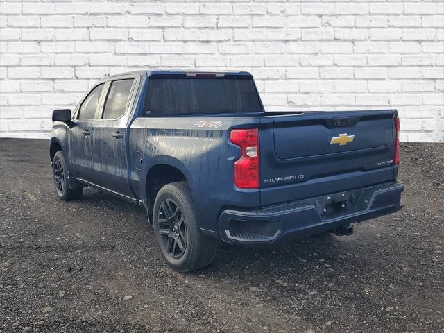 2022 Chevrolet Silverado 1500 4WD Crew Cab Short Bed Custom