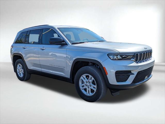 2025 Jeep Grand Cherokee GRAND CHEROKEE LAREDO 4X2