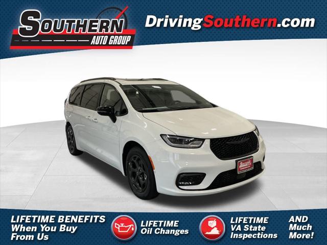 2025 Chrysler Pacifica Hybrid PACIFICA PLUG-IN HYBRID S APPEARANCE