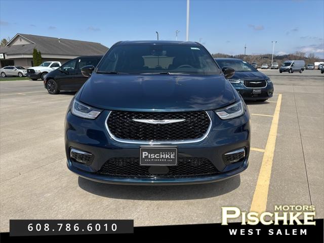2025 Chrysler Pacifica PACIFICA SELECT AWD