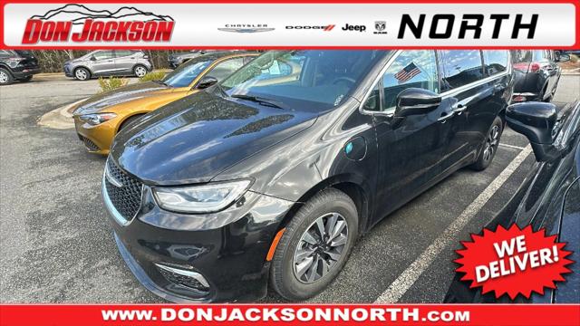 2022 Chrysler Pacifica Hybrid Touring L