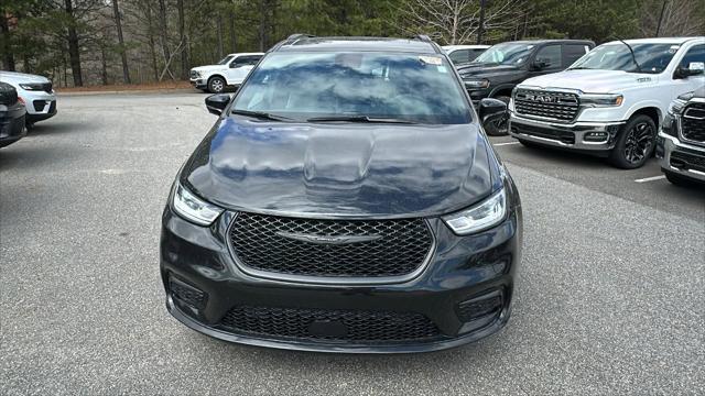 2023 Chrysler Pacifica Hybrid Limited