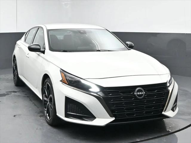2023 Nissan Altima SR FWD
