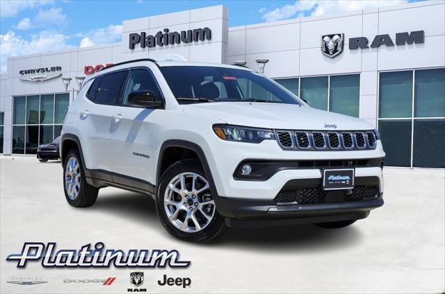 2025 Jeep Compass COMPASS LATITUDE 4X4