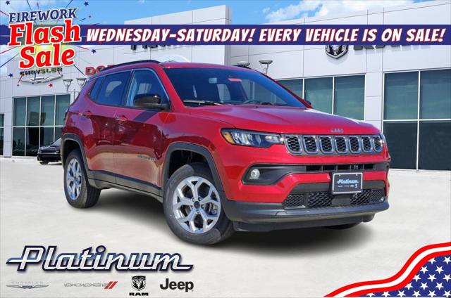 2025 Jeep Compass COMPASS LATITUDE 4X4