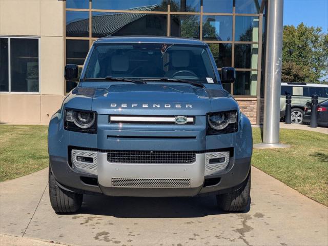 2025 Land Rover Defender 110 P300