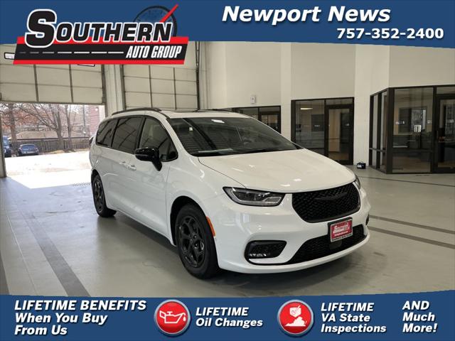 2025 Chrysler Pacifica Hybrid PACIFICA PLUG-IN HYBRID S APPEARANCE