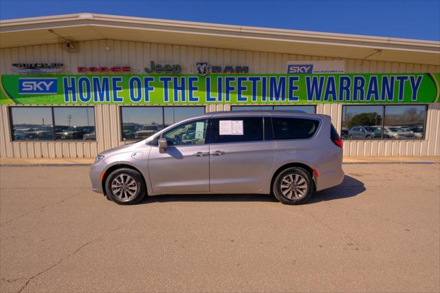 2021 Chrysler Pacifica Hybrid Touring L