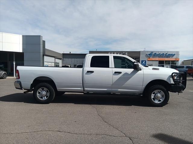 2023 RAM 3500 Tradesman Crew Cab 4x4 8 Box
