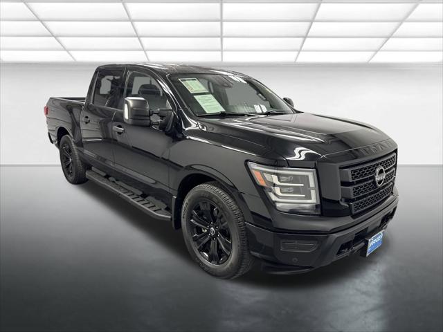 2023 Nissan TITAN Crew Cab SV 4x2