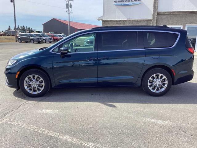 2022 Chrysler Pacifica Touring L AWD
