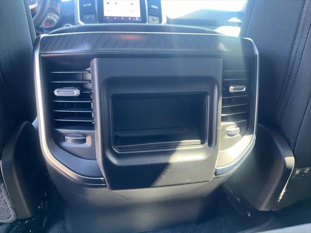 2025 Ram 1500 Big Horn Crew Cab 4x4 64 Box