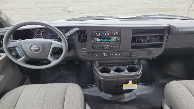 2025 GMC Savana Cutaway Work Van