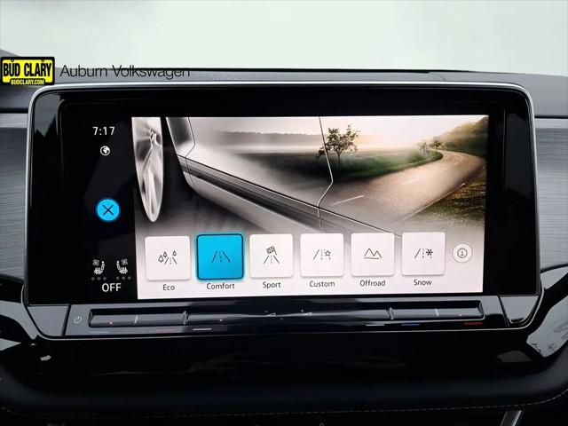 2025 Volkswagen Atlas Cross Sport 2.0T SE w/Technology