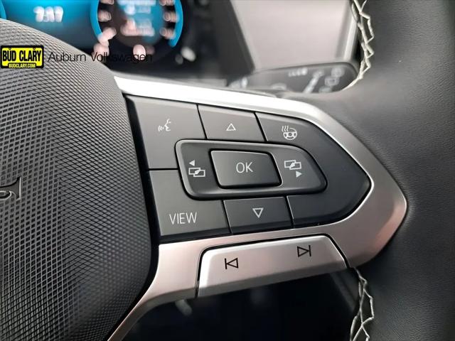 2025 Volkswagen Atlas Cross Sport 2.0T SE w/Technology