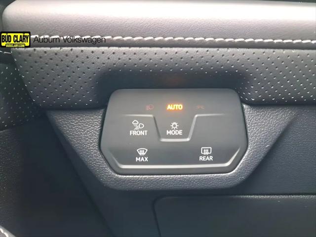 2025 Volkswagen Atlas Cross Sport 2.0T SE w/Technology