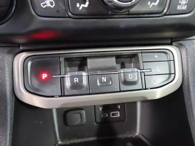 2022 GMC Acadia AWD Denali