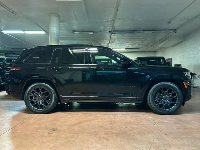 2025 Jeep Grand Cherokee Summit Reserve