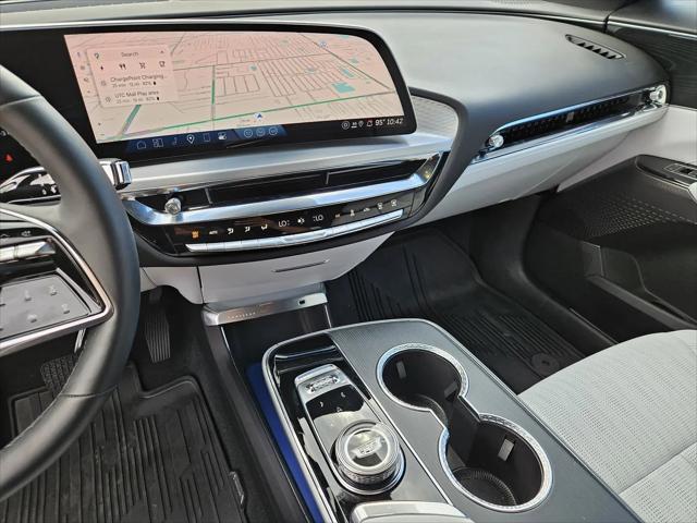 2025 Cadillac iQ Sport w/1SF