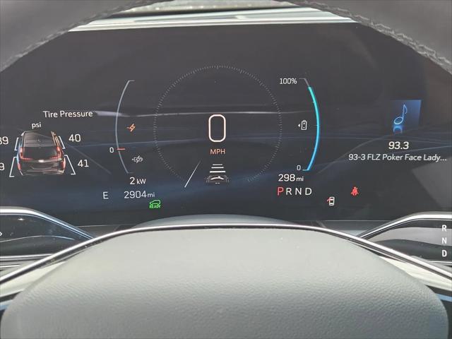 2025 Cadillac iQ Sport w/1SF